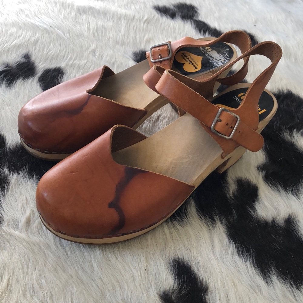 Pre-loved Swedish hasbeens heel clogs